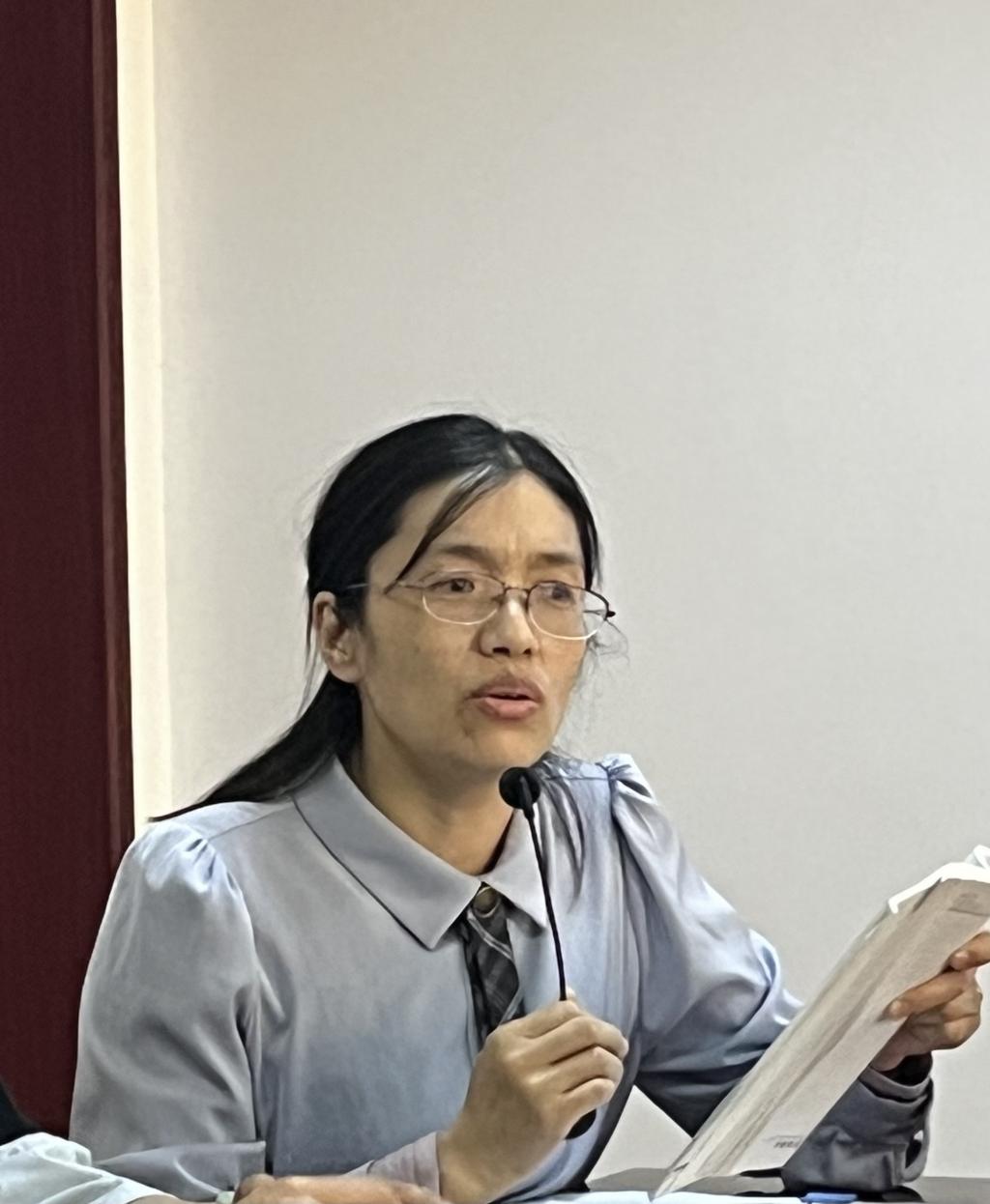 (图6 大数据教研室主任姚迎乐发言) (图6 大数据教研室主任姚迎乐发言)