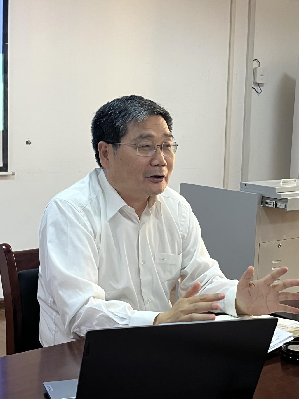 (图2 车院长发言) (图2 车院长发言)